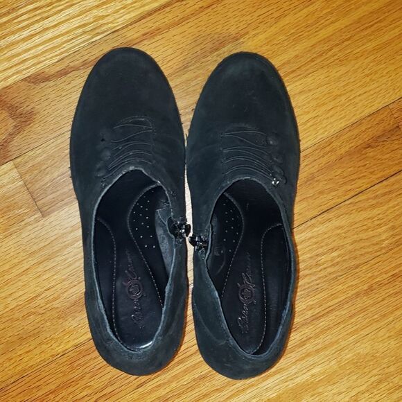 Born Black heels  - Picture 5 of 9